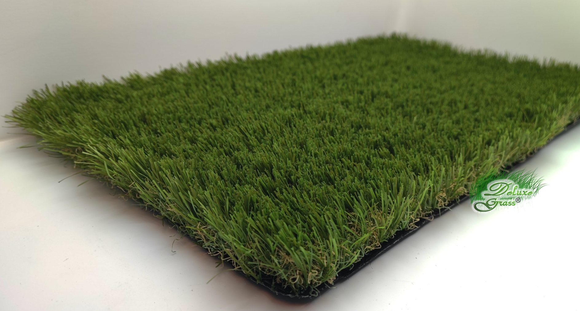 cesped-artificial-jardines-40mm-lv2.40 deluxegrass